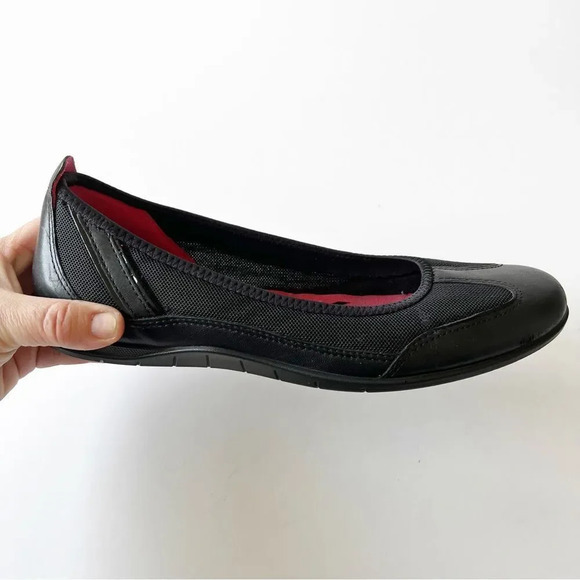 Ecco Bluma Black Leather Ballet Flats‎ Women’s Size 39 EU Mixed Media Comfort - Picture 2 of 12